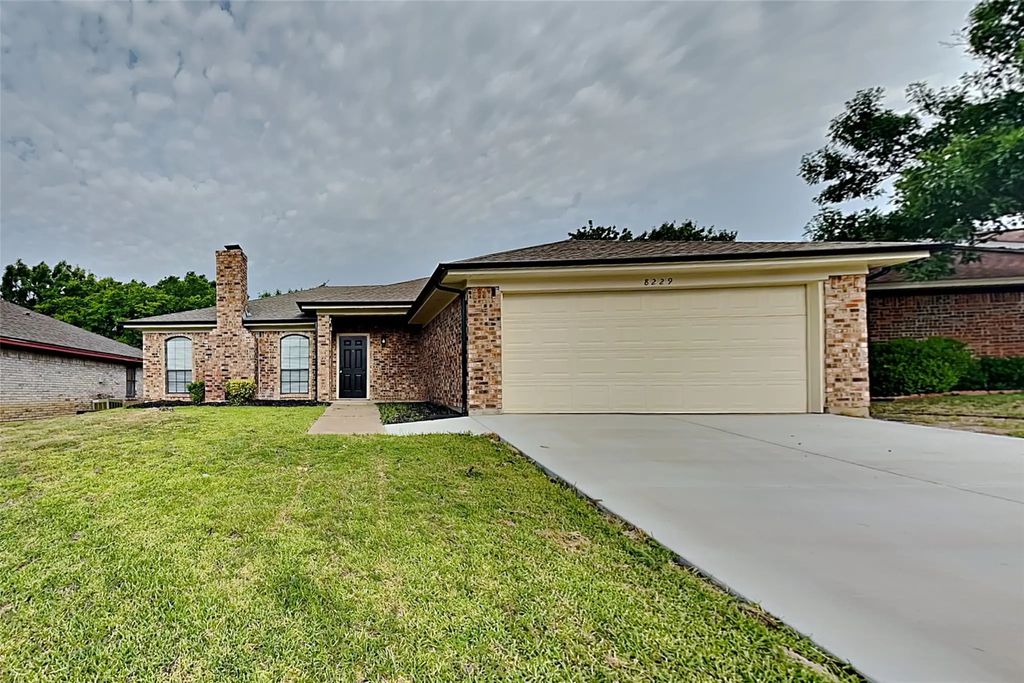 8229 Meadowbrook Drive, Watauga