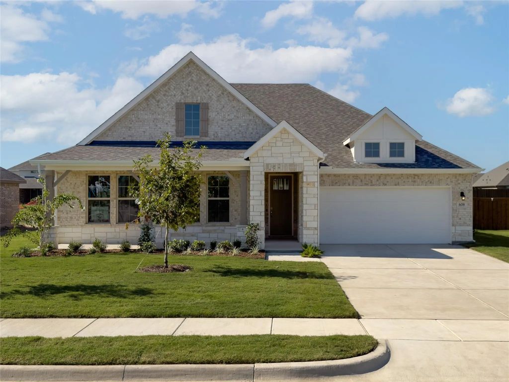 608 Tenor Drive, Forney