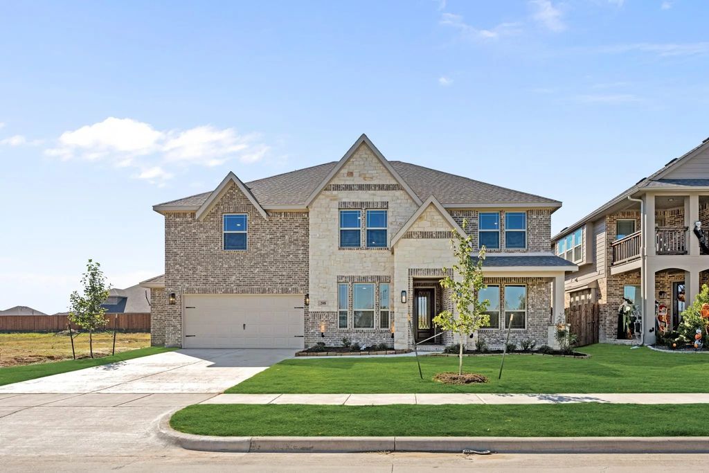 208 Rosewood Drive, Glenn Heights