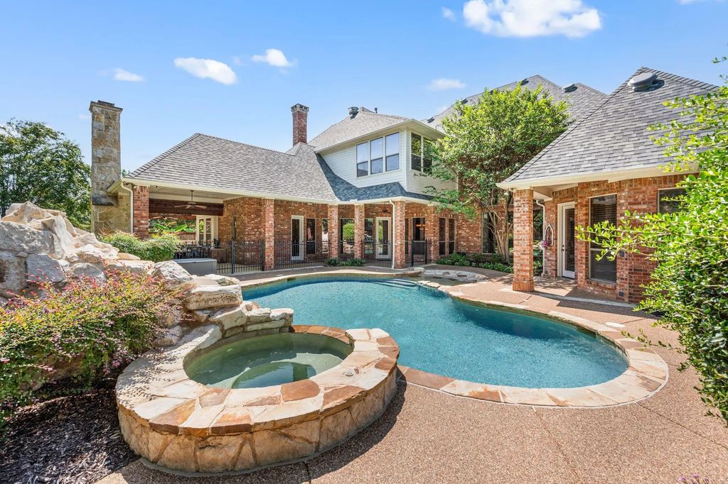 6776 St Moritz Parkway, Colleyville