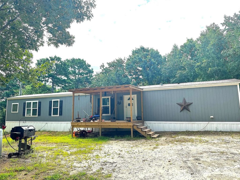 358 County Road 2401, Pittsburg