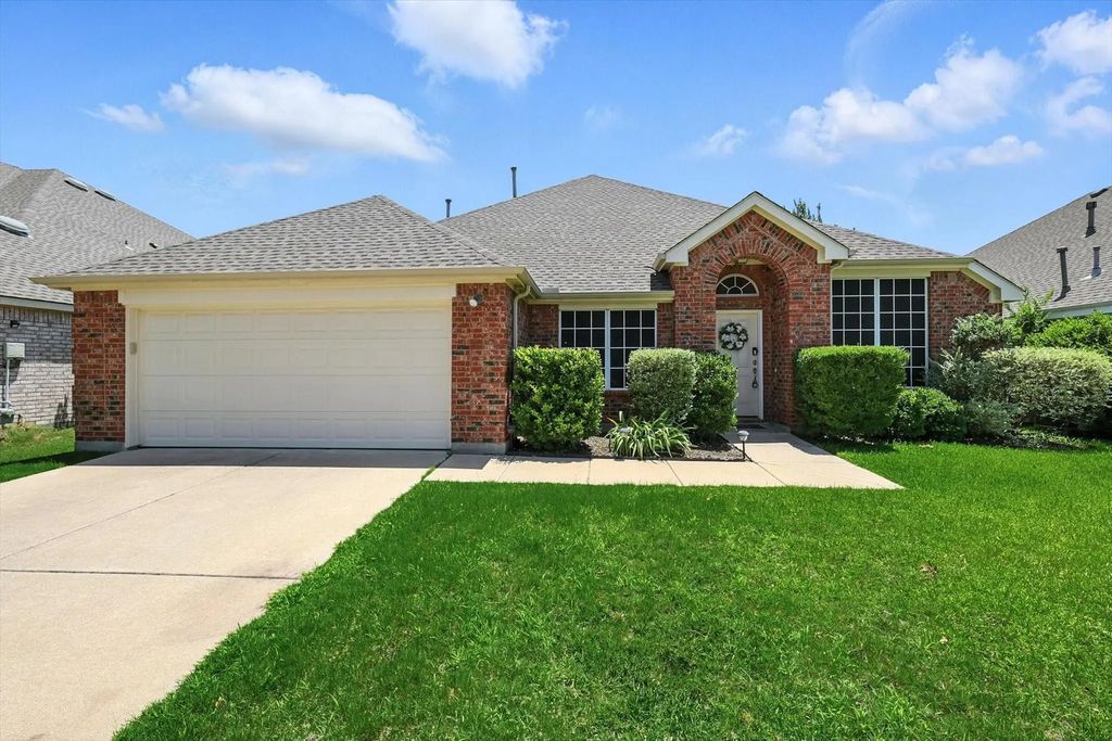 12032 Vienna Apple Road, Fort Worth
