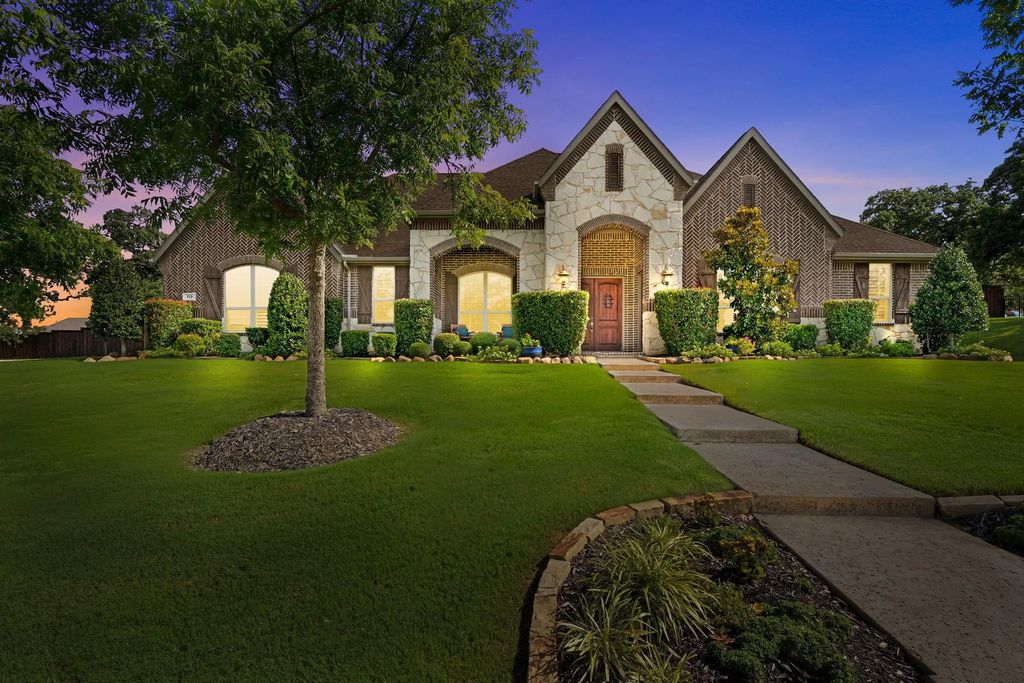 713 Sir Barton Trail, Keller
