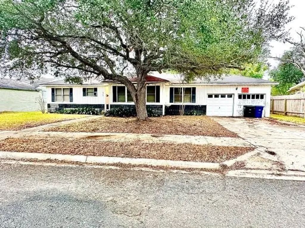 515 Vaky Street, Corpus Christi