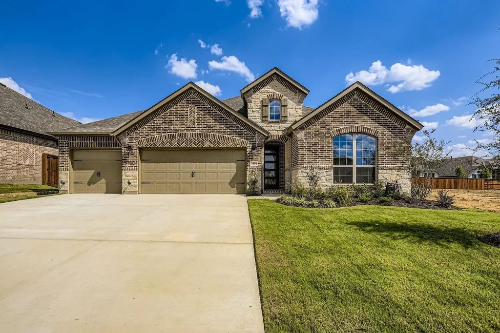 1809 Flowerfield Lane, Mansfield