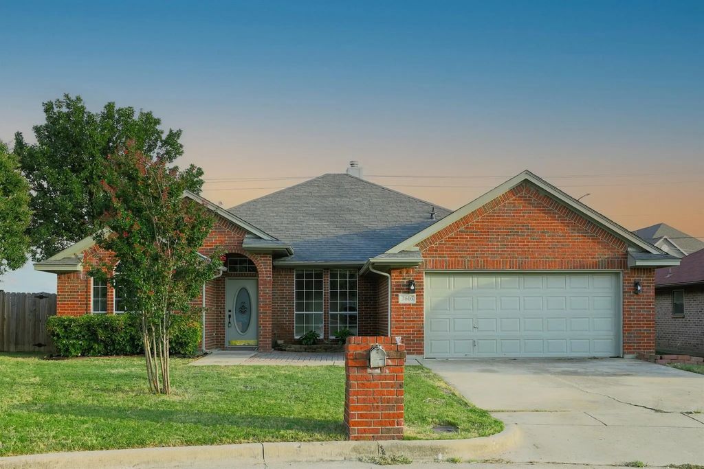 3616 Sutter Court, Fort Worth
