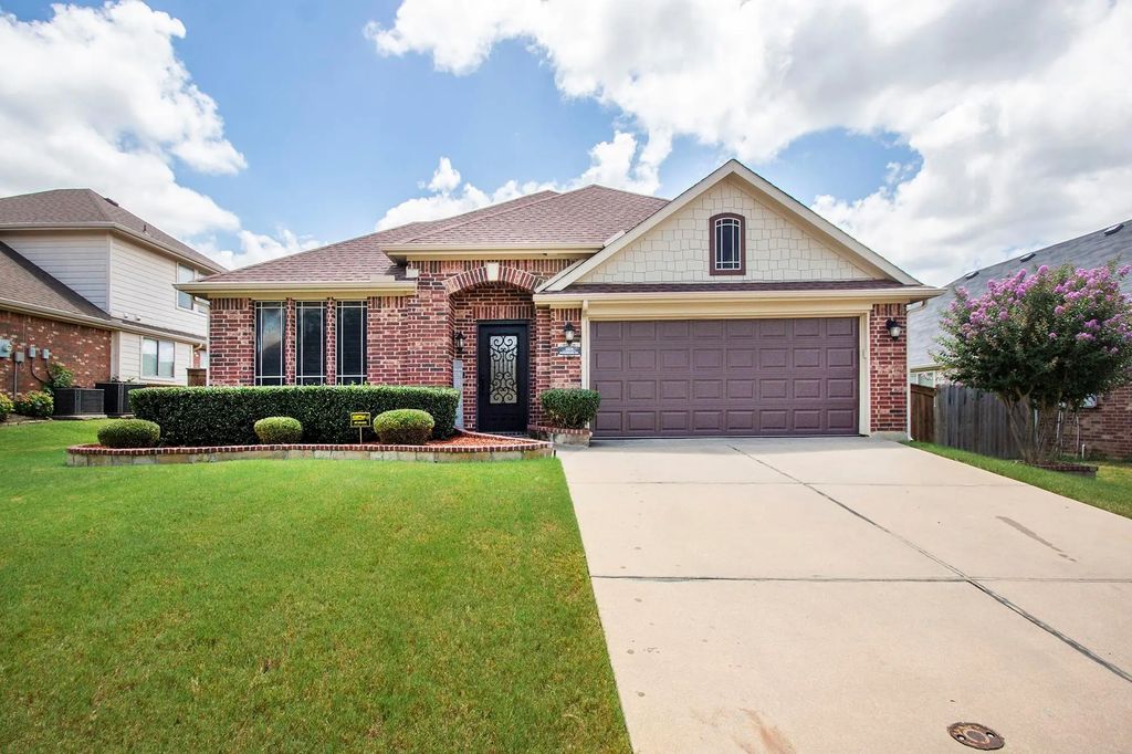 1214 Inglewood Drive, Mansfield