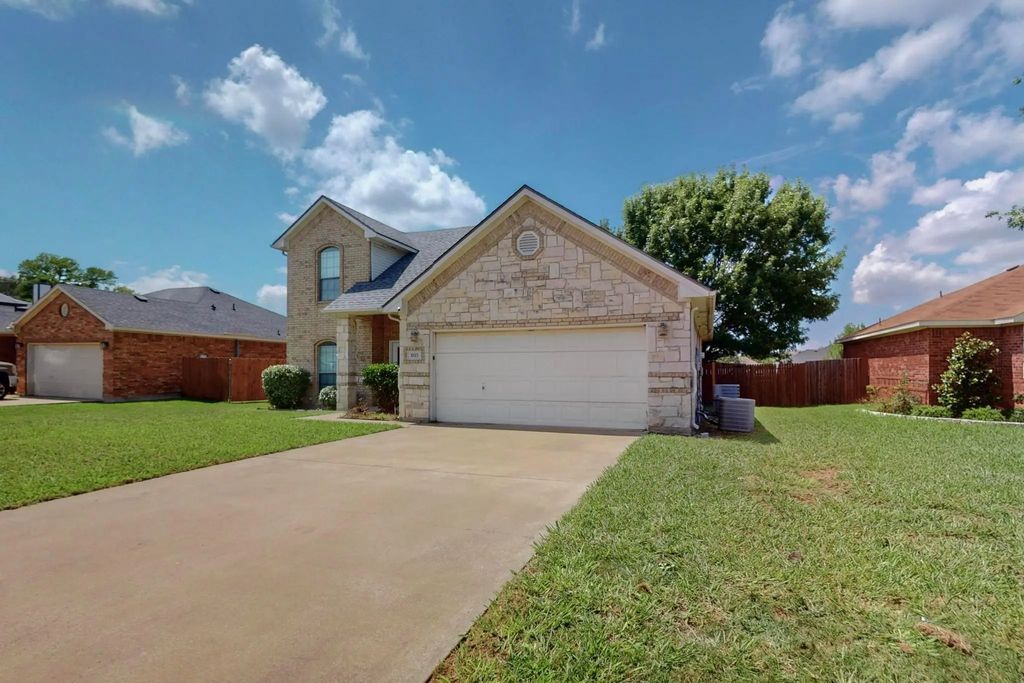 805 Brandon Drive, Seagoville