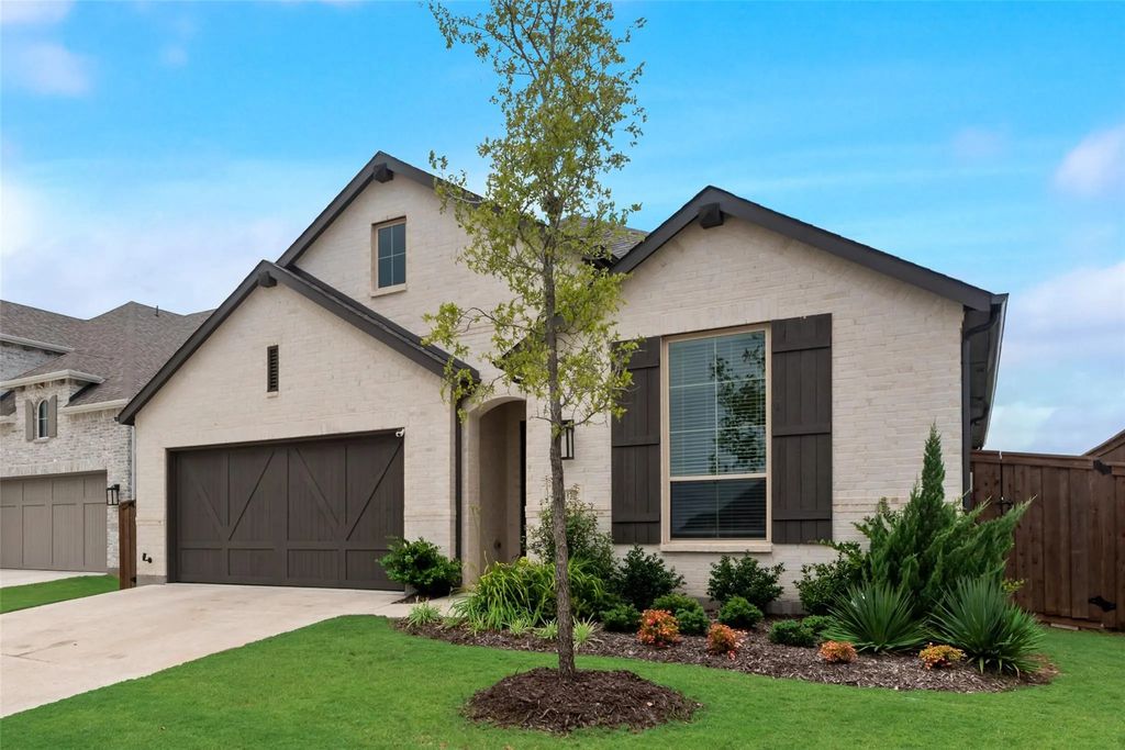1821 Rough Ridge Trail, Midlothian