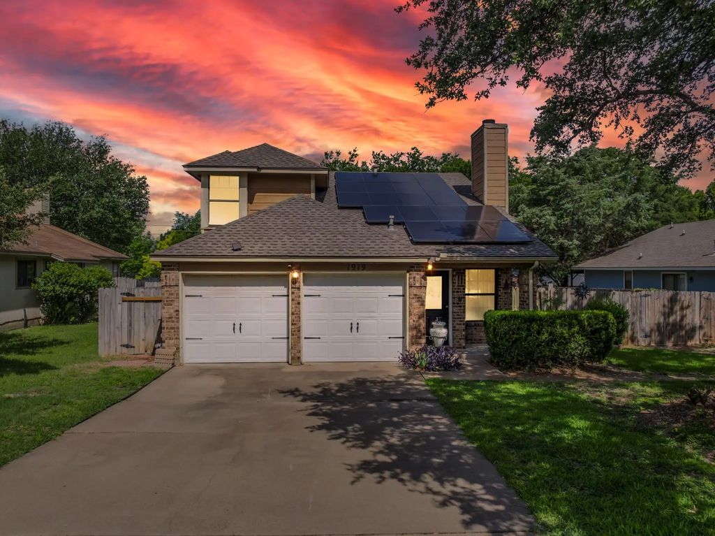 1919 Rey Drive, Waco