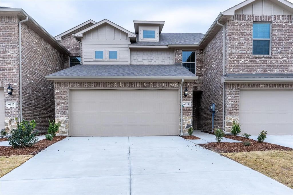 6814 Topaz, Greenville