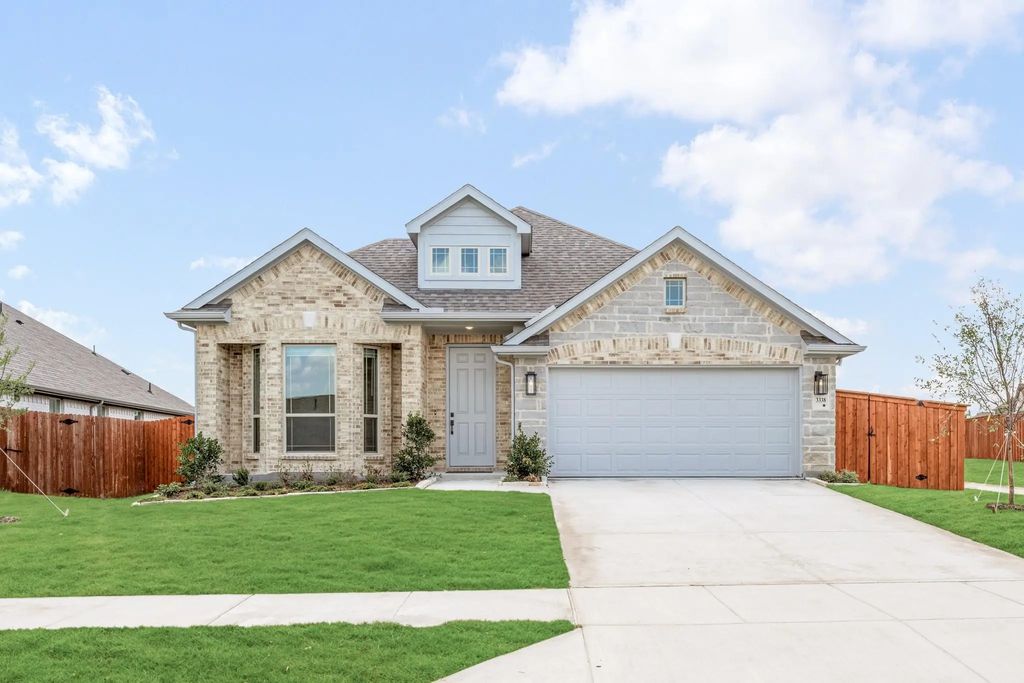 3338 Blazing Star Drive, Crandall