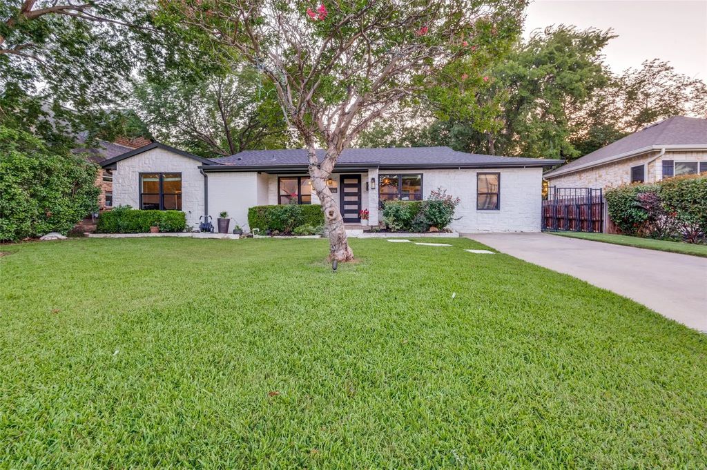 1338 Airline Drive, Grapevine