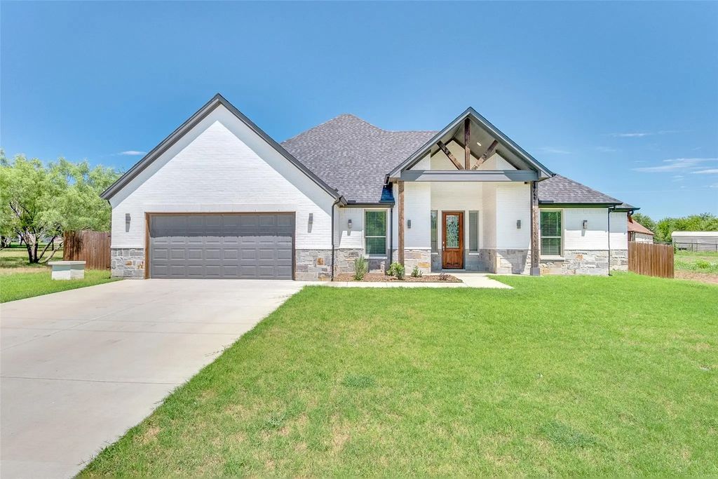 164 Arrendondo Way, Fort Worth
