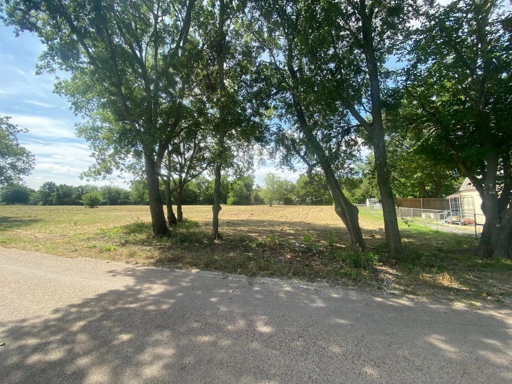 Tbd Center Park Drive, Whitesboro