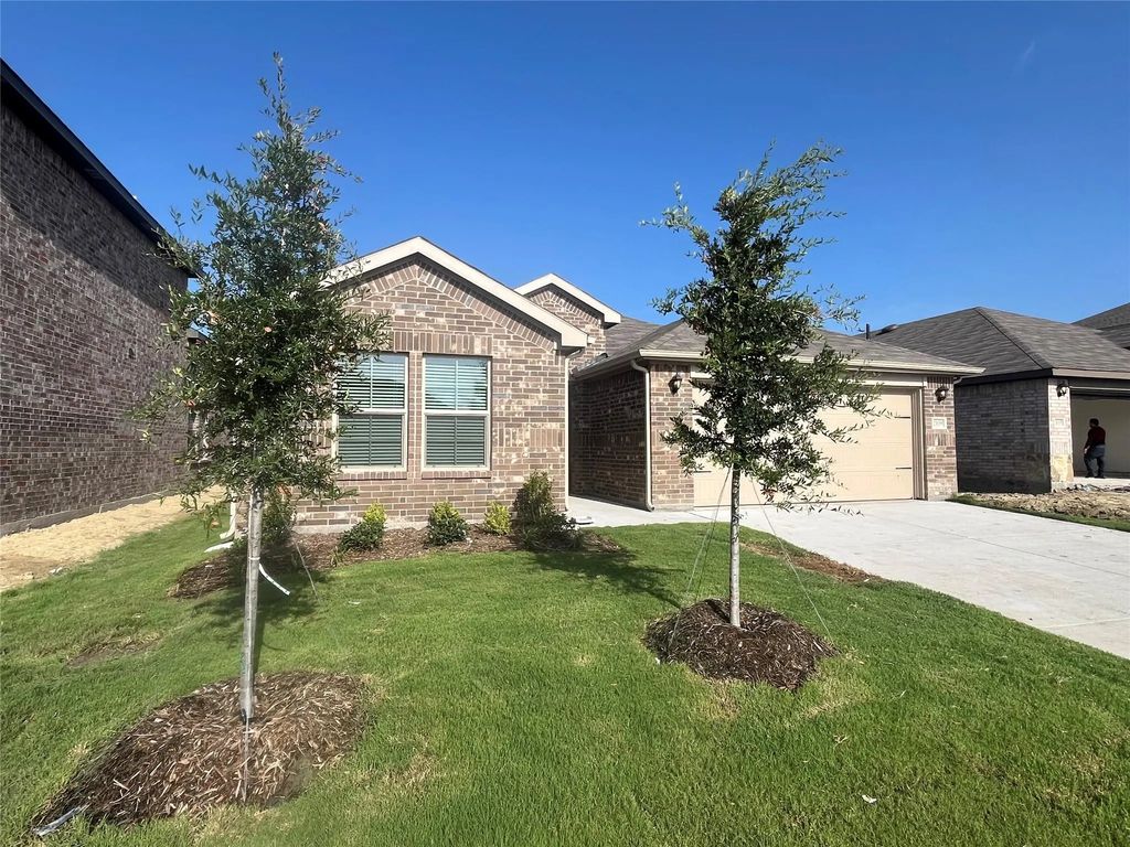 2039 Liberty Crossing Avenue, Royse City