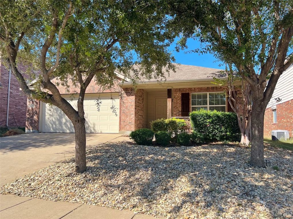 12536 Panorama Drive, Fort Worth