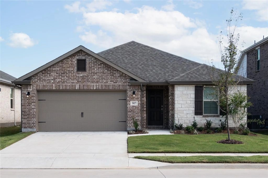 3417 Longfellow Avenue, Anna