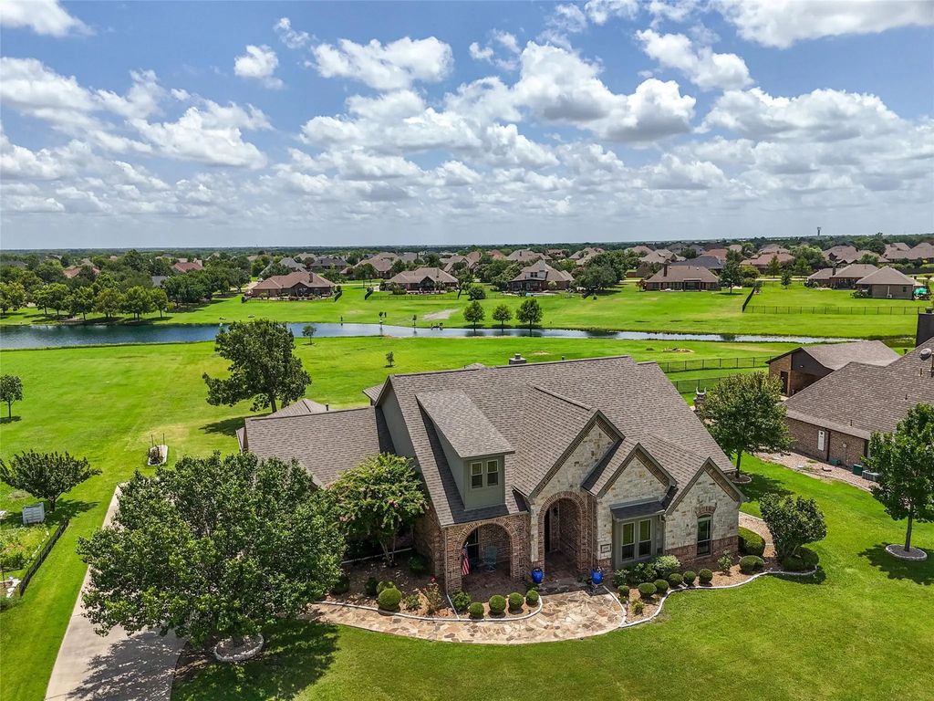 10204 County Road 213, Talty