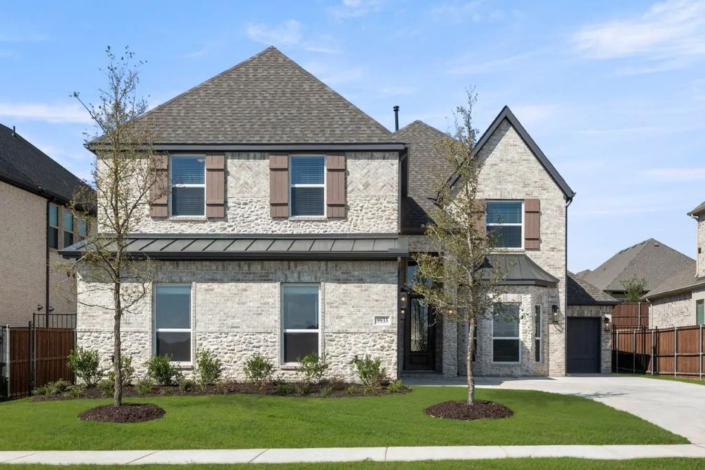 9933 Villa Verde Drive, Fort Worth