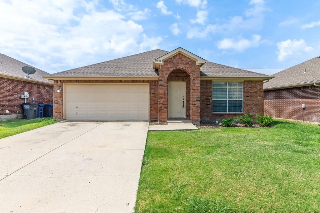 2028 Sunny Side Drive, Little Elm