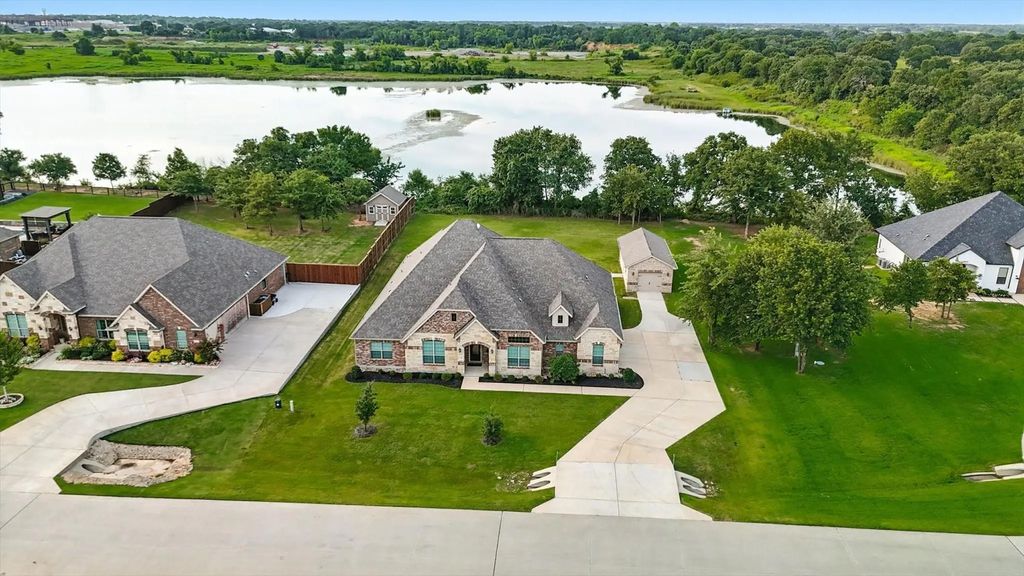 121 Willow Oak Drive, Krugerville