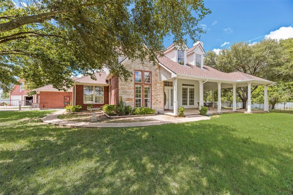7029 Fm 2757, Crandall