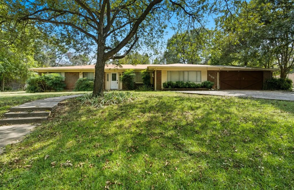 3708 Oak Park Drive A, Weatherford