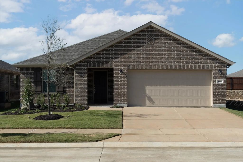 5509 Candlewood Drive, Denton