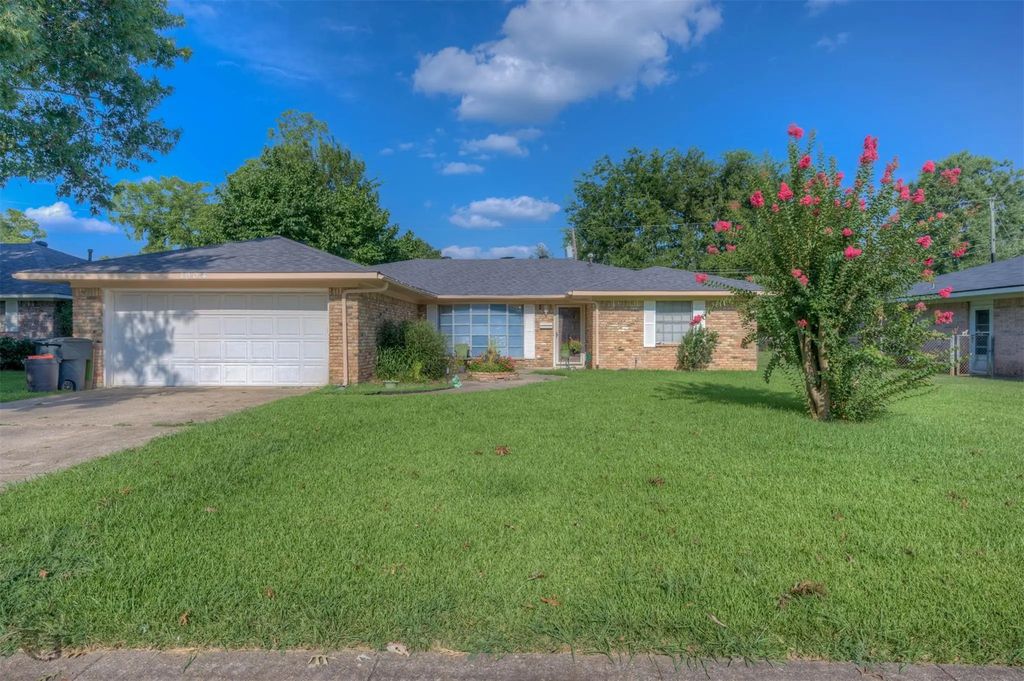 1904 Carol Street, Bossier City