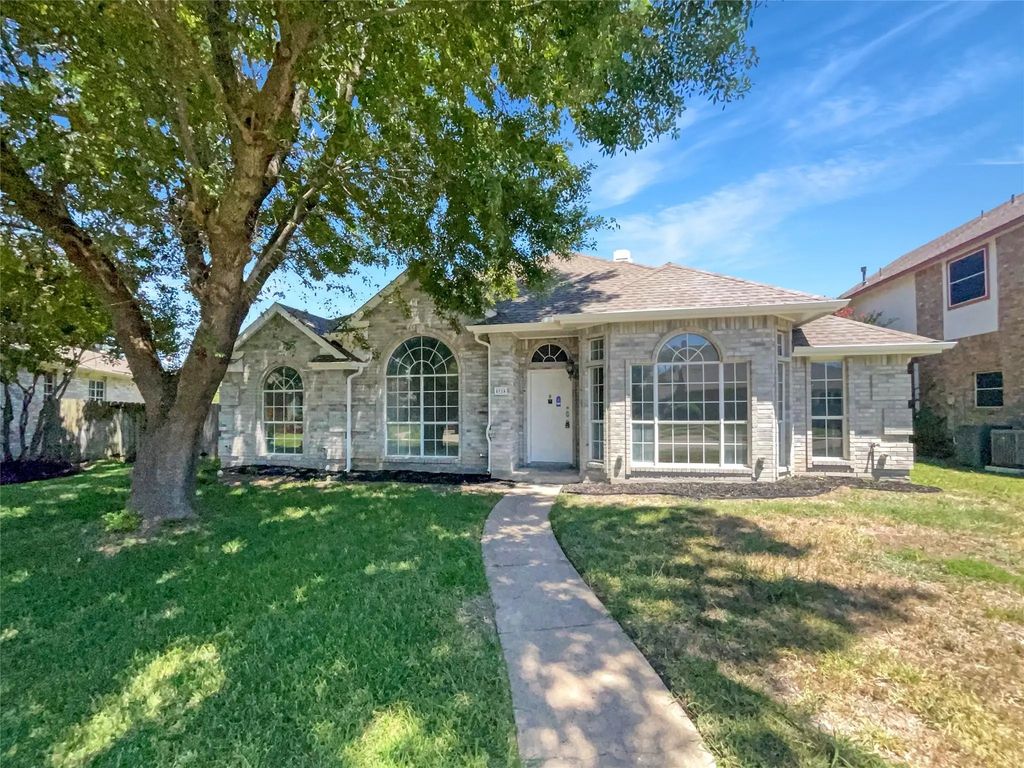 4914 Clay Drive, Rowlett