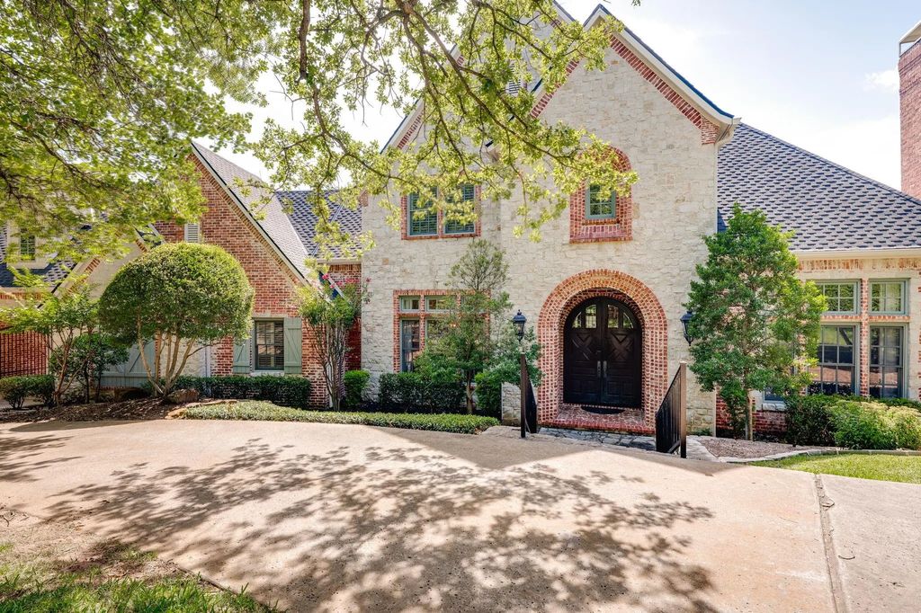 5701 Southern Hills Drive, Flower Mound