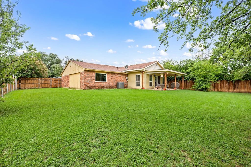 3221 Bunker Hill Drive, Forest Hill