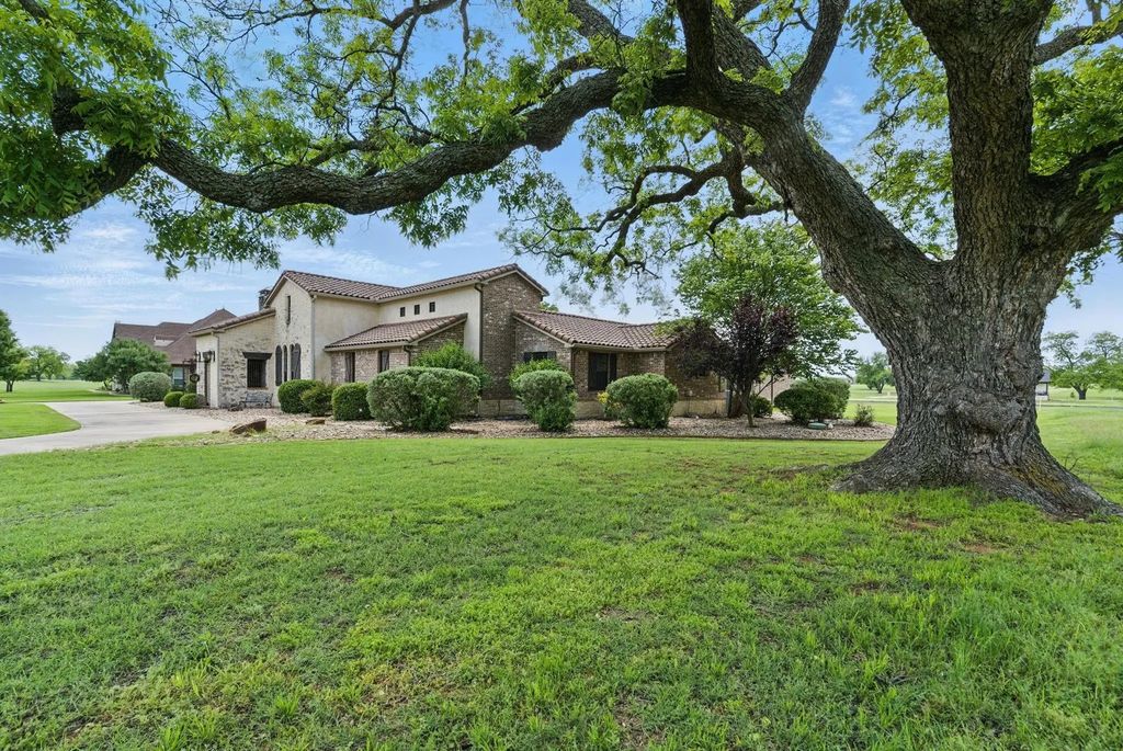 116 Eastmeadow Lane, Weatherford