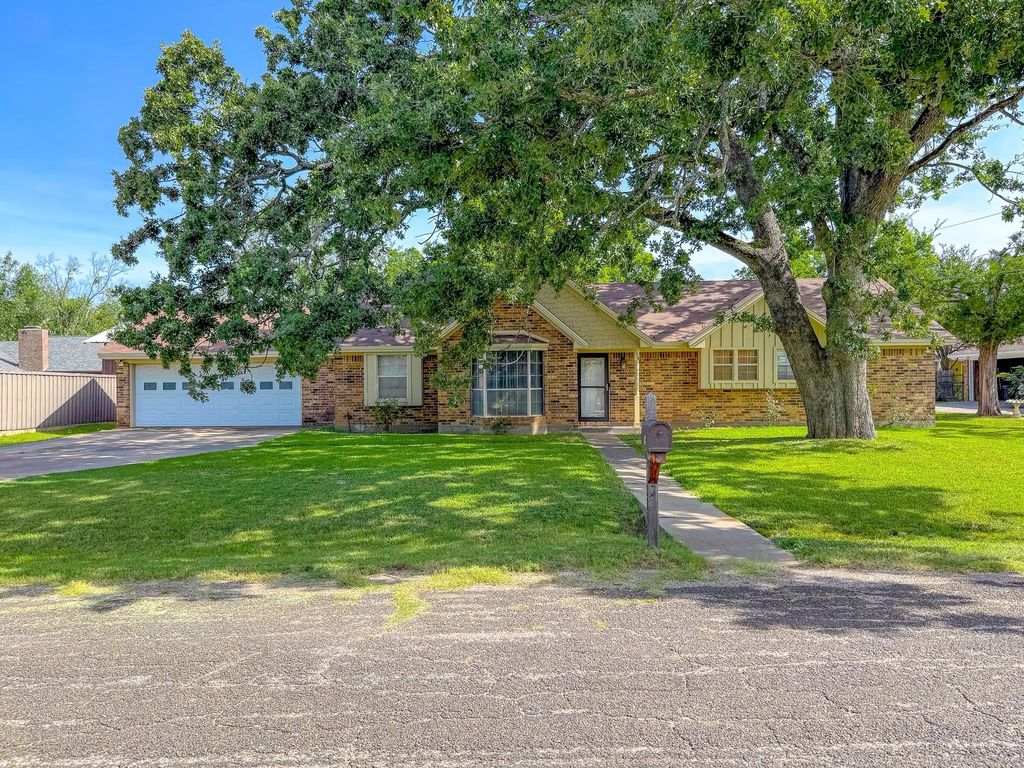 574 Ferndale Lane, Fairfield