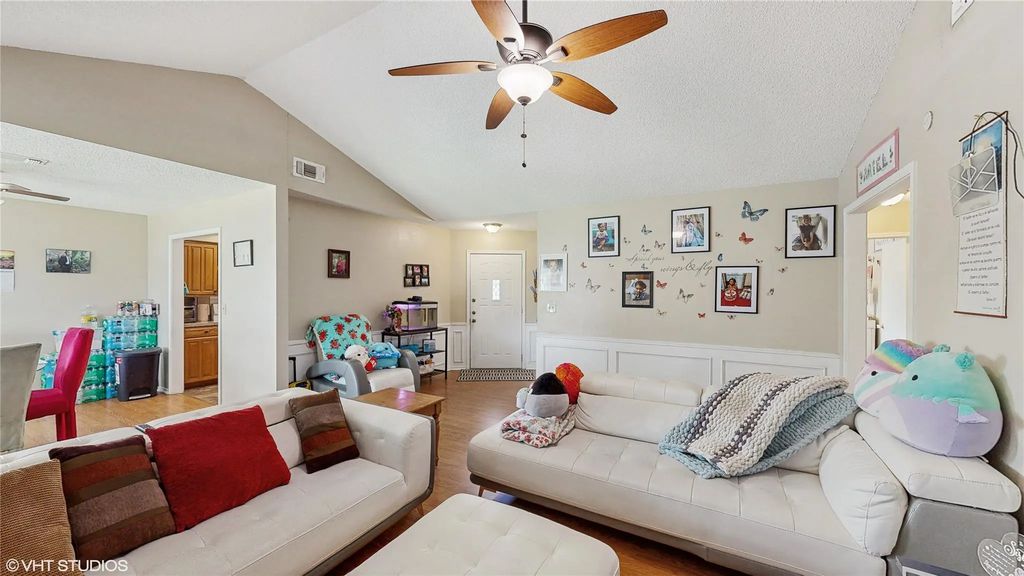 841 Santa Fe Trail, Keller