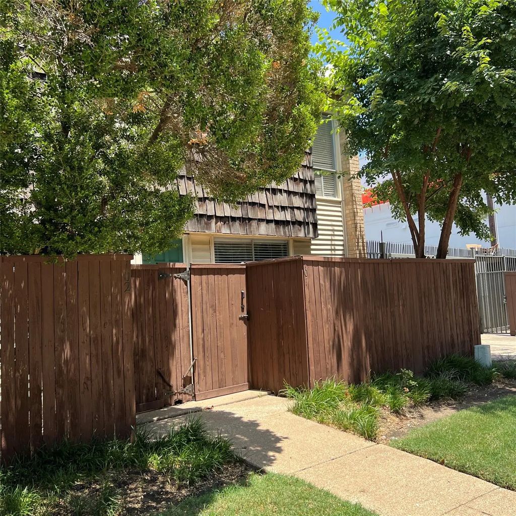 2702 Douglas Avenue 101, Dallas