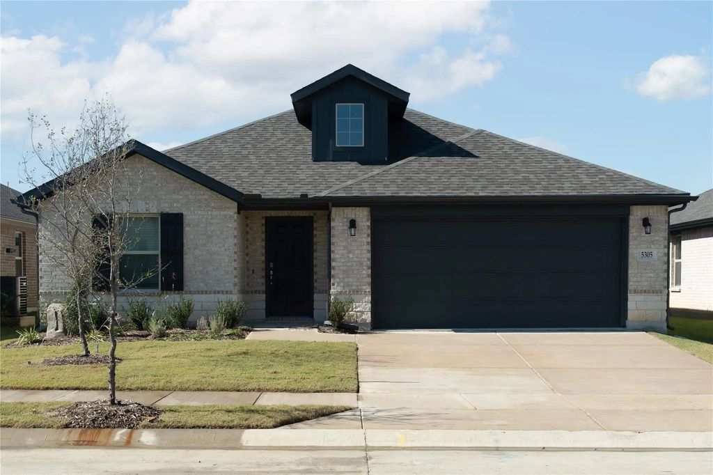 5305 Inwood Drive, Denton