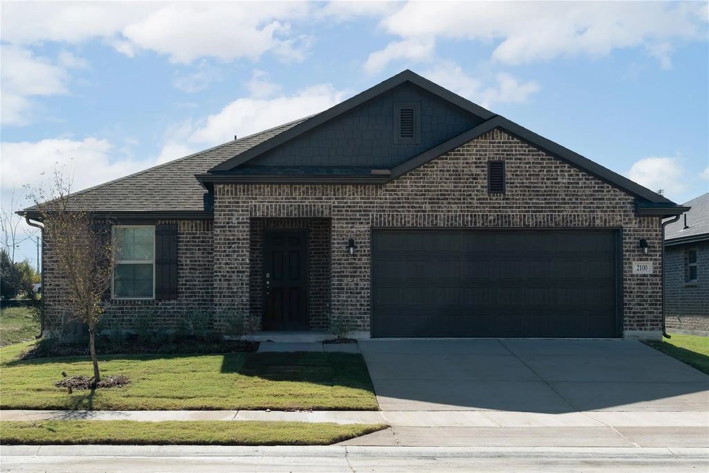 2100 Briarbrook Drive, Denton