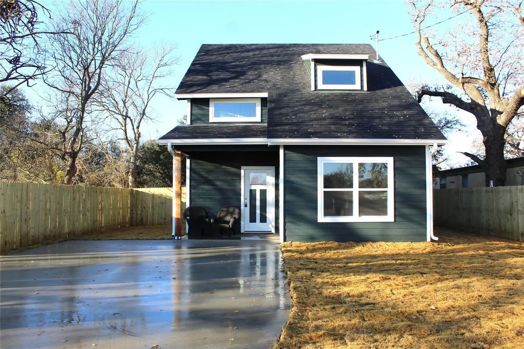 1430 N Bates Street, Stephenville