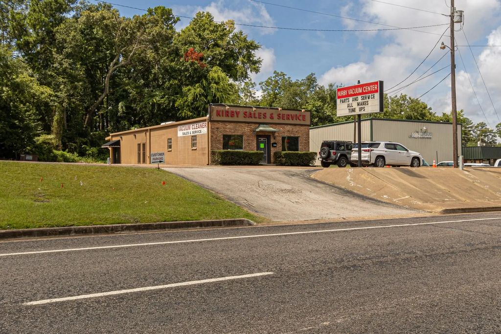 3037 E 5th Street, Tyler