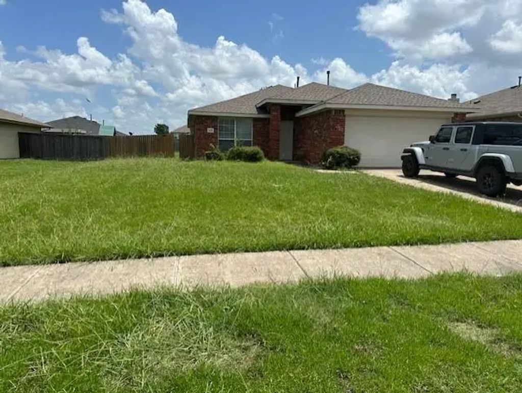 105 Shady Creek Lane, Terrell