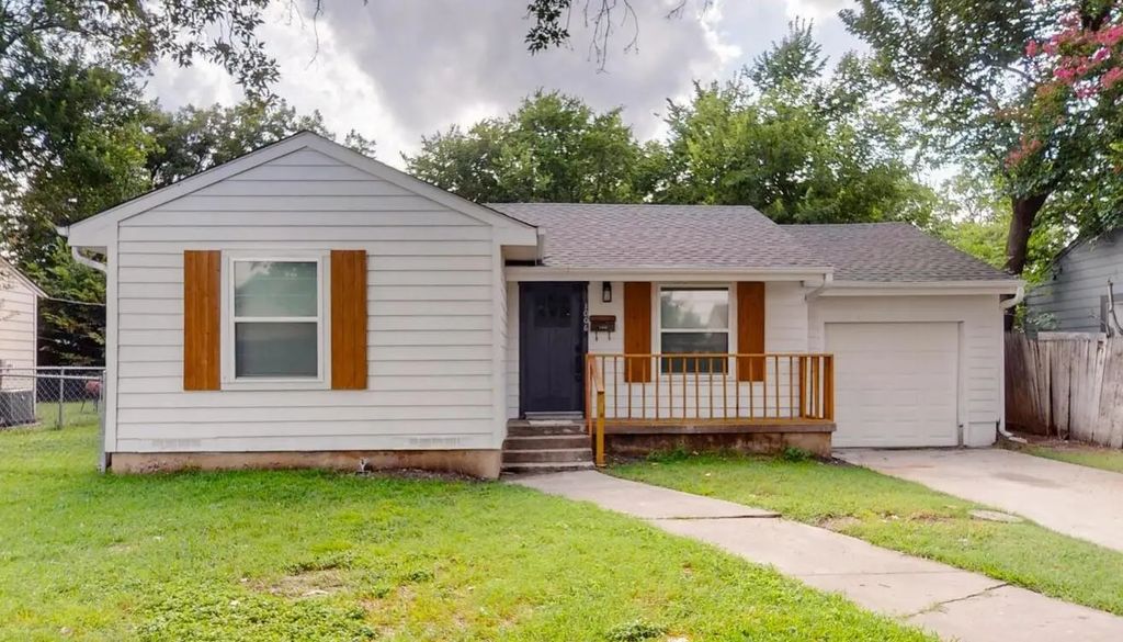 1006 Ralph Street, Grand Prairie