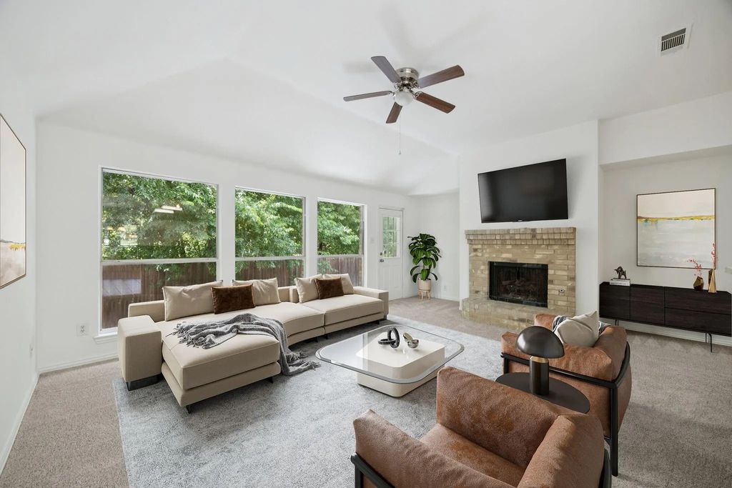 6213 Lennox Lane, Garland