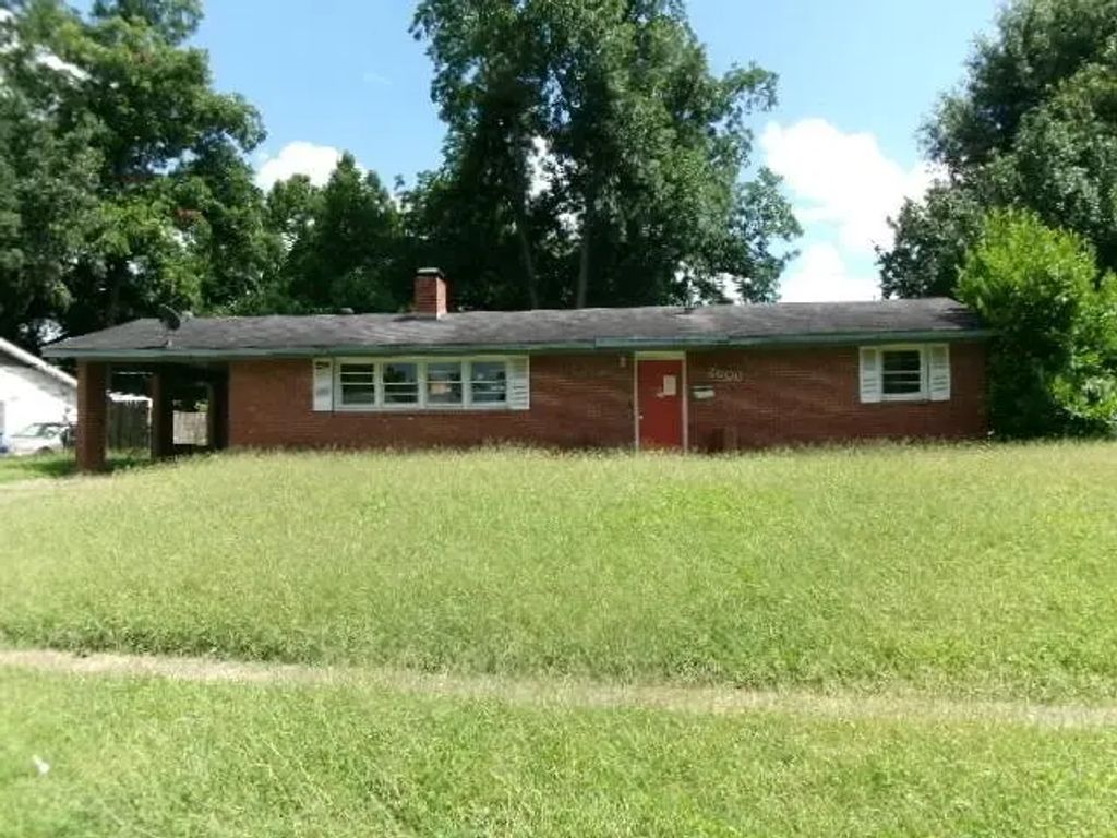 2608 E Cavett Drive, Shreveport