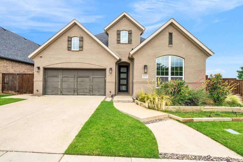 2173 Balcones Drive, Carrollton