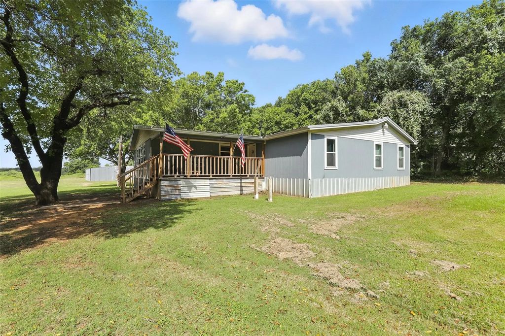 5701 County Road 605b, Burleson