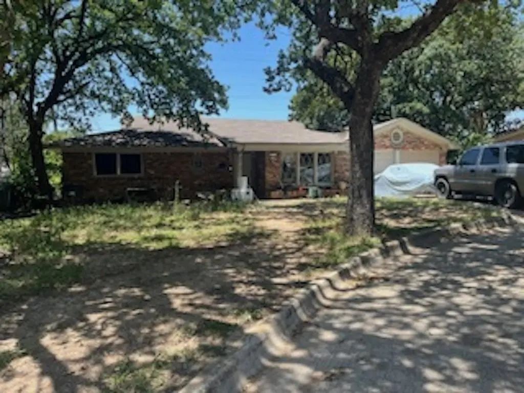 1412 Grantland Circle, Fort Worth