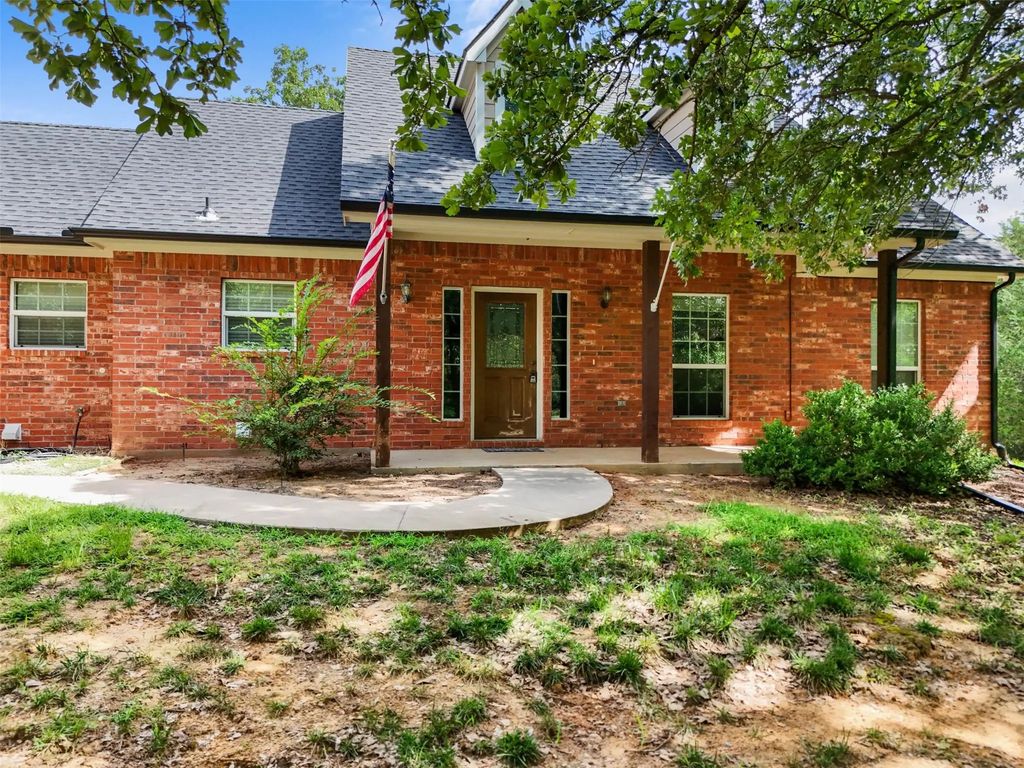 327 Russell Lane, Denison