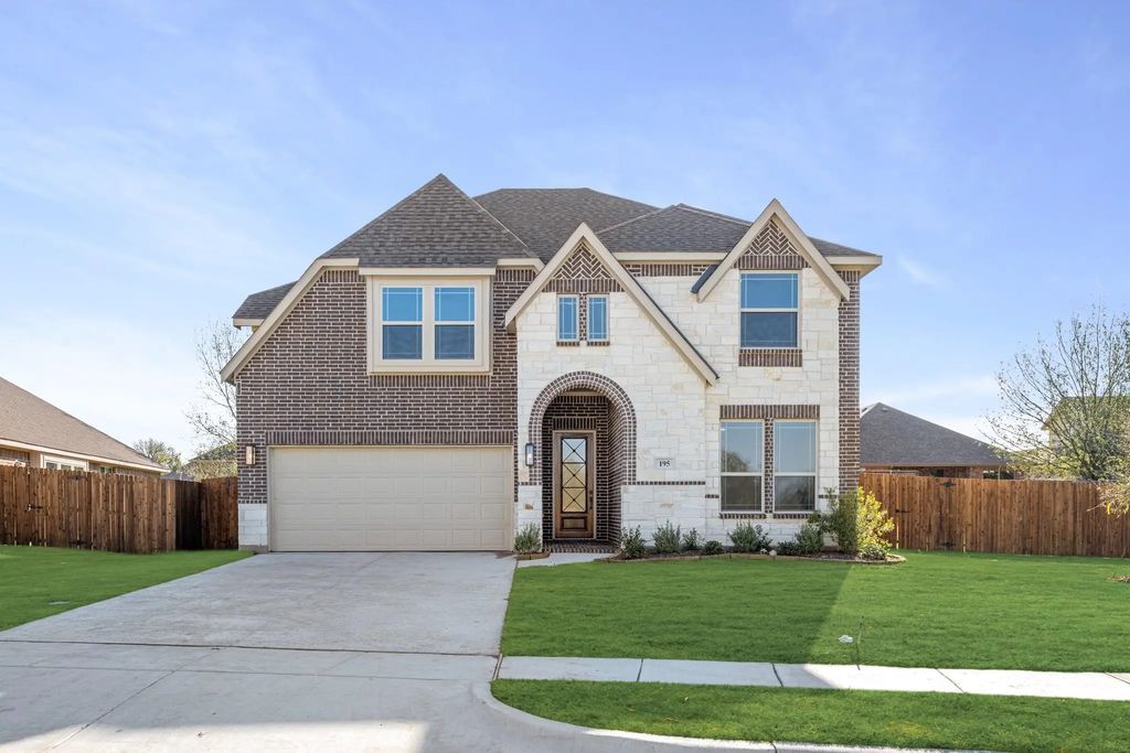 195 Creekside Drive, Sanger